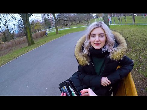 ❤️ Sluk 'n vreemdeling se warm kom vir geld - blowjob in the park deur Eva Elfie ❤️ Pornovideo by ons ❌️❤